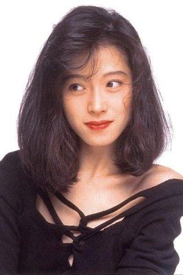 中森明菜 写真集 - 彼女の魅力を再発見するための一冊